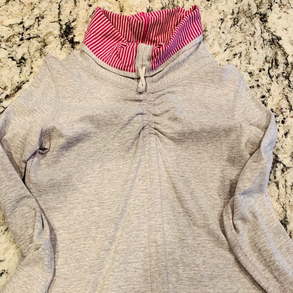 Lululemon reversible turtle neck